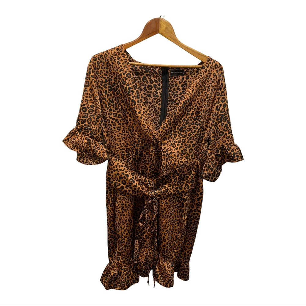 Pretty Little Thing Leopard Print Deep V Neck Ruf… - image 1